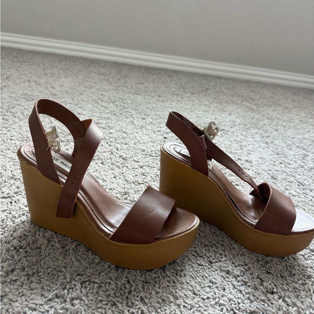 Steve Madden Tan Leather Wedge Sandals